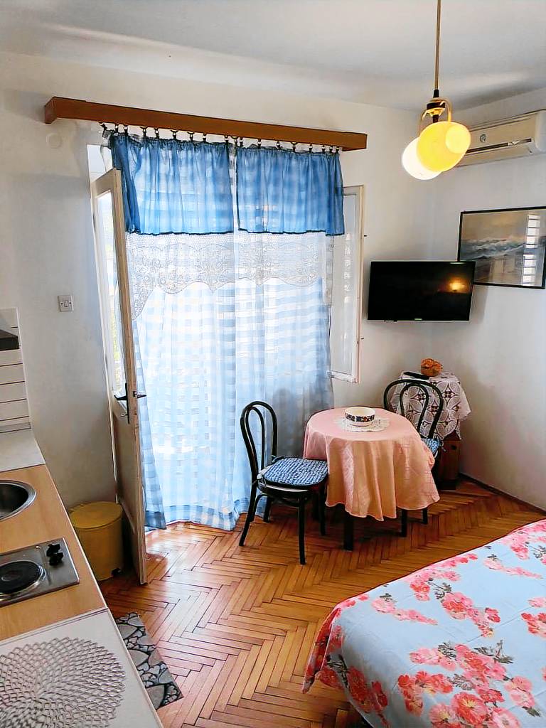 Studio flat with balcony Jelsa, Hvar (AS-4602-a) — photo 3