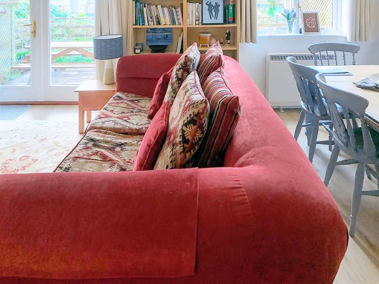 Cottage with patio & yard | River view — photo 4