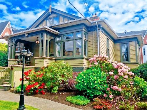 Bed and breakfast  Victoria