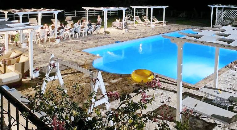 Rental apartment with jacuzzi & pool — photo 2