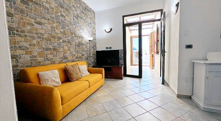Rental apartment with 2 rooms for 4 persons — photo 2