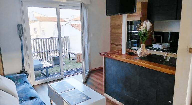 Rental apartment with jacuzzi in La Rochelle