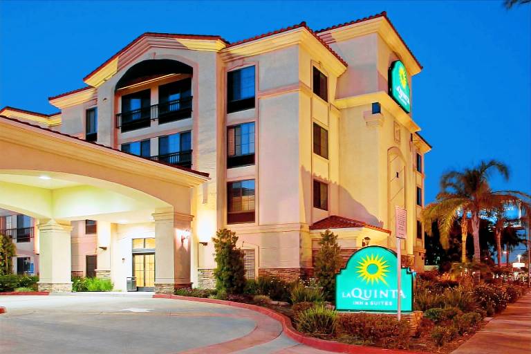 La Quinta Inn & Suites by Wyndham NE Long Beach/Cypress in Cypress, CA