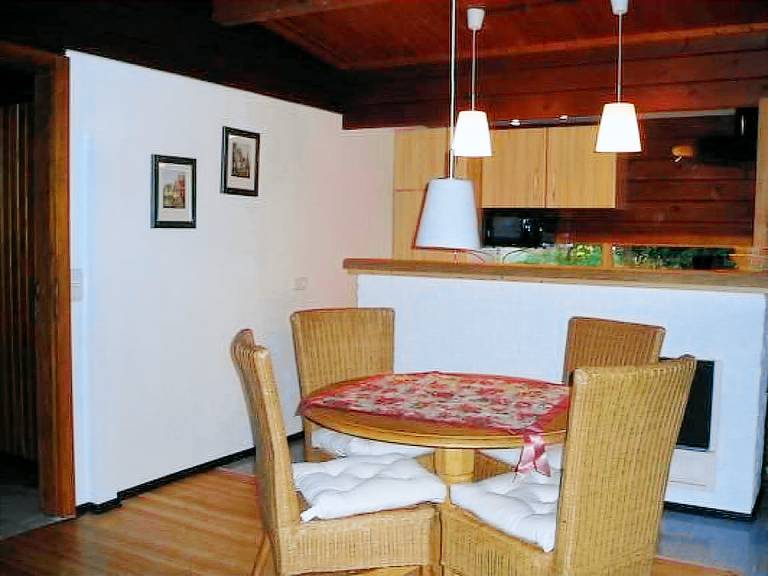 Children-friendly lovely vacation home with BBQ, yard & patio | Nature view | Pets are welcome — photo 3
