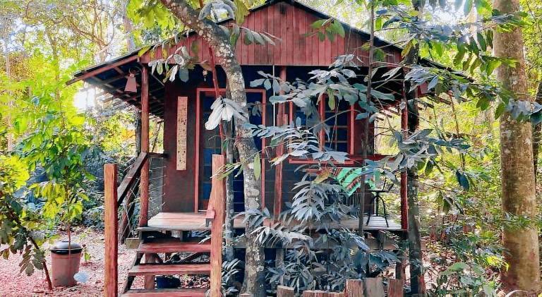 Lovely lodge with terrace & garden | Pets allowed in Rondonopolis