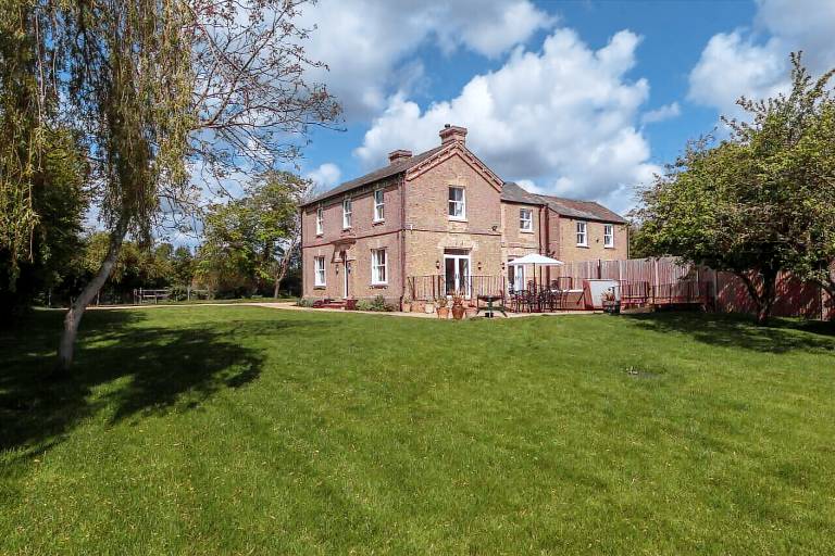 Farmhouse  Whittlesey
