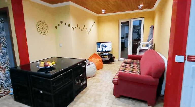 Holiday apartment with yard, barbeque & terrace — photo 5