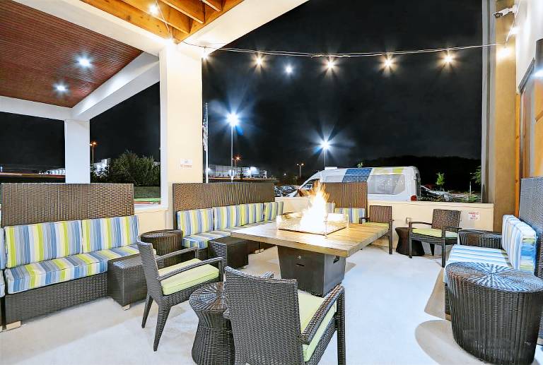 Home2 Suites by Hilton Dallas DeSoto — photo 4