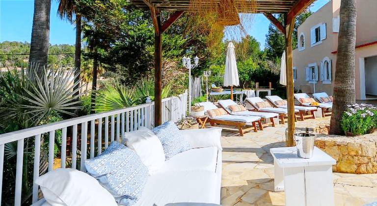 Fully equipped ample villa with patio, yard & BBQ | Beach nearby | Dogs allowed — photo 3