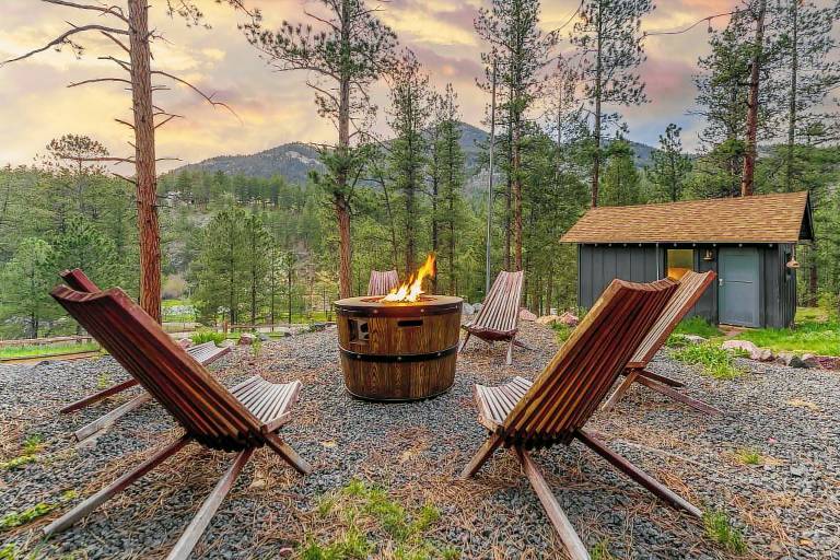 Cabin Evergreen
