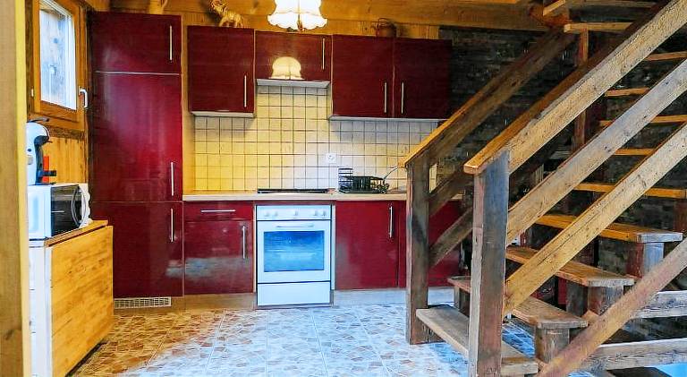 Chalet with pool — photo 4