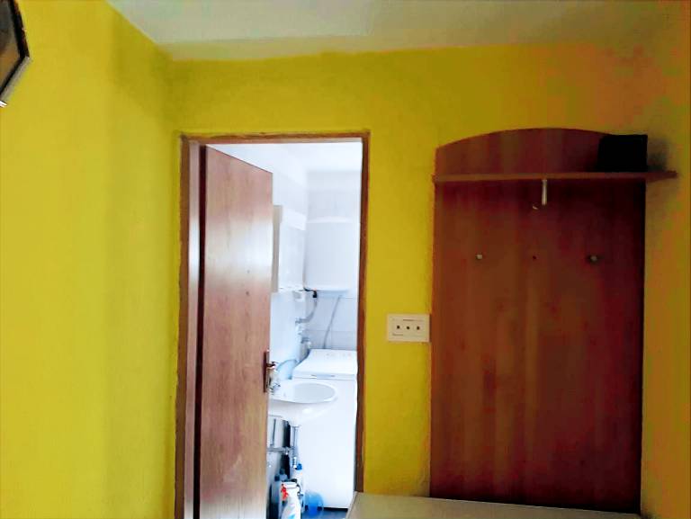 Holiday apartment with barbeque, garden & patio | Garden view — photo 4