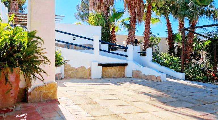 Wonderful villa with pool | Pets are welcome — photo 5