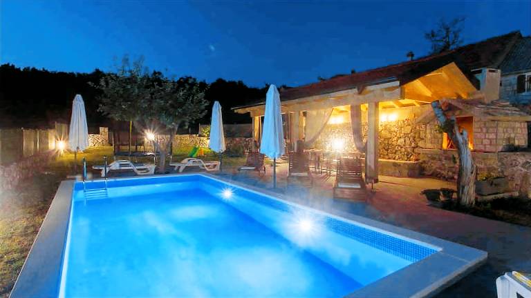 Apartma Buško jezero