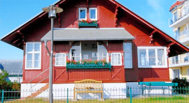 Villa with 1 room for 4 persons in Heringsdorf