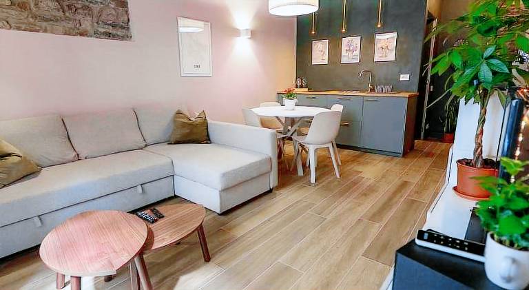 Charming holiday apartment | Close to Como Cathedral | Pets are welcome in Brunate
