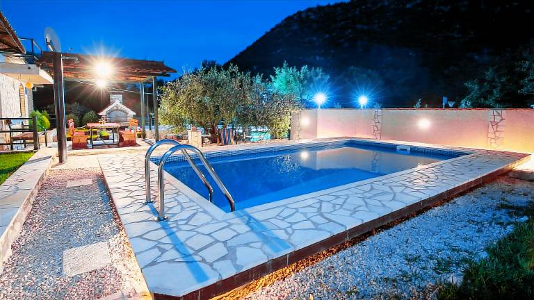 Villa with garden, terrace & barbecue | Pet-friendly — photo 4