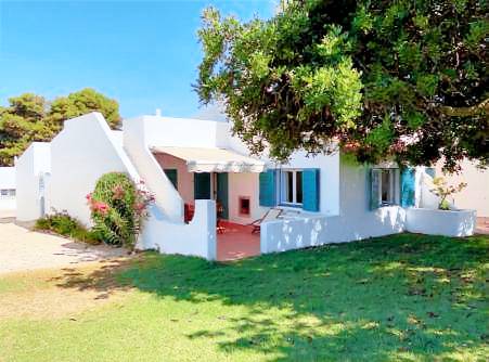 Beautiful rental apartment with terrace, private pool & yard | Beach nearby | Pets allowed in Portimão