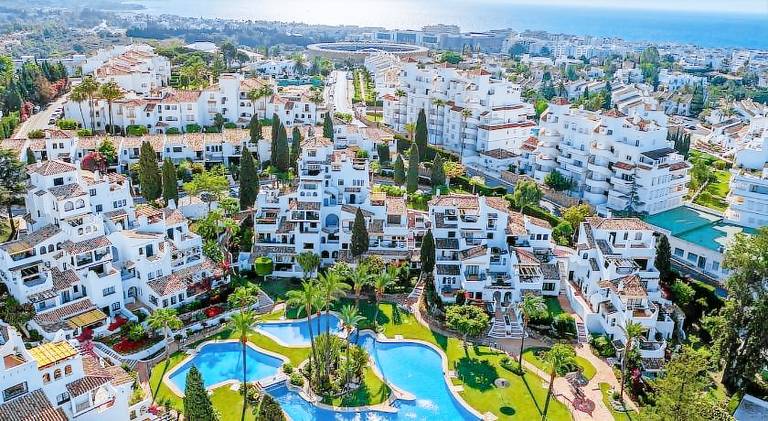 Holiday apartment with pool | Pet-friendly in Marbella