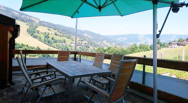 Pleasant serviced apartment with pool, terrace & jacuzzi | Next to the ski | Perfect for remote work | Pets allowed — photo 5