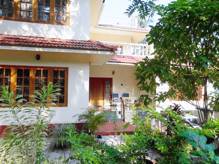 House Kozhikode Beach