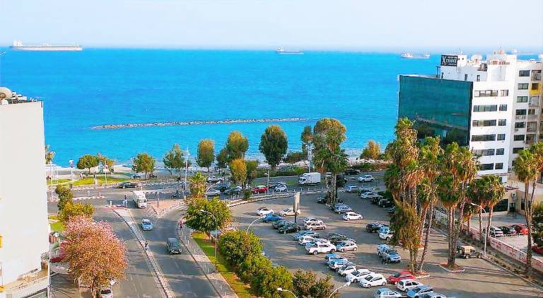 Rental apartment with 3 rooms for 8 persons in Limassol
