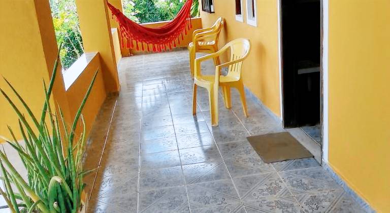 House with pool — photo 3