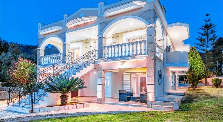 Fully equipped pleasant apartment with grill, patio & garden | Suitable for remote work | Pets allowed in Zakynthos