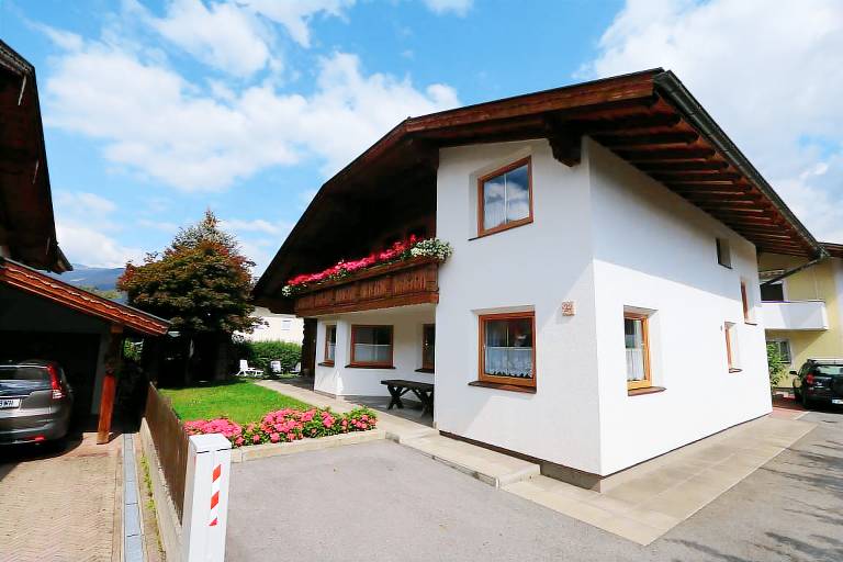 Ferienwohnung in Axams für max. 6 Personen Ferienwohnung in Axams für max. 6 Personen