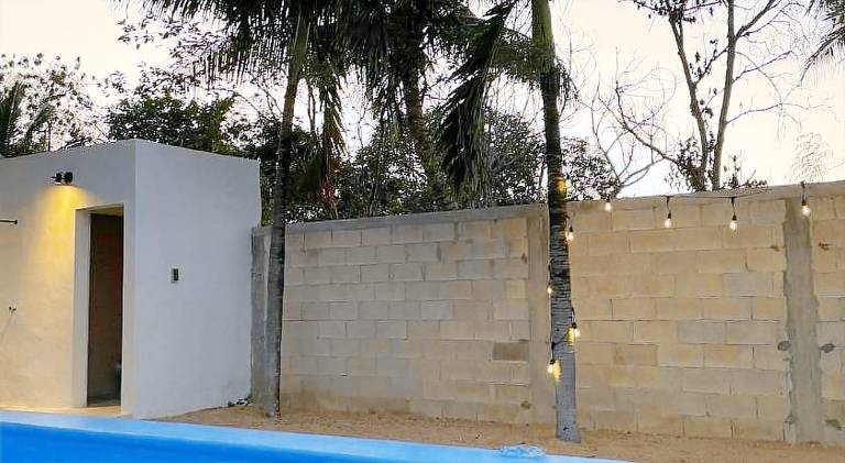Vacation home with pool — photo 3
