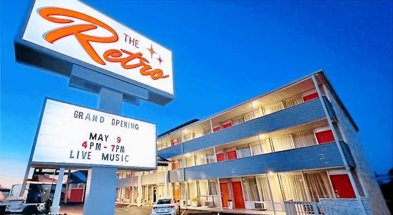 The Retro Hotel in Branson, MO