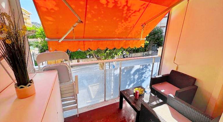 Apartment with terrace — photo 4