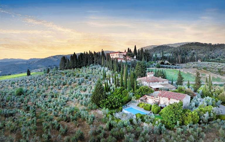 Unique Villa with Infinity Pool in the heart of Chianti — photo 2