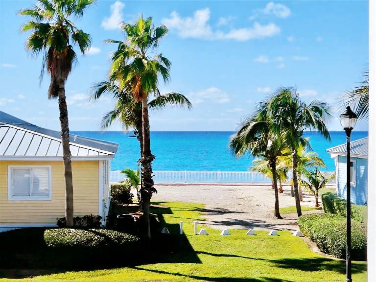 Condo Bailey Town