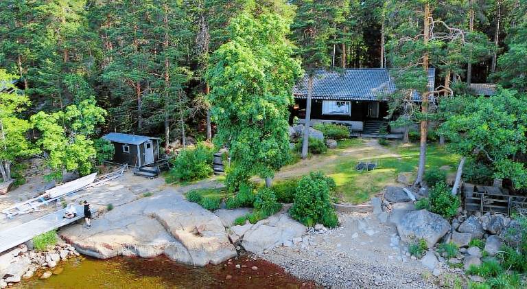 Villa with barbeque, yard & terrace | Pets allowed — photo 5