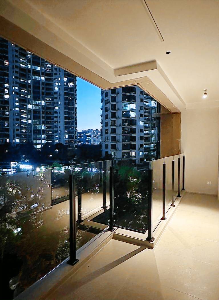 Holiday apartment with jacuzzi & yard — photo 4