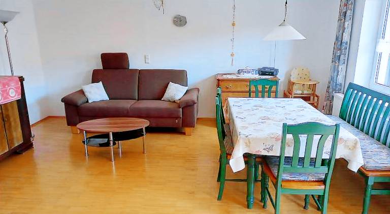 Apartment with yard & grill in Ansbach