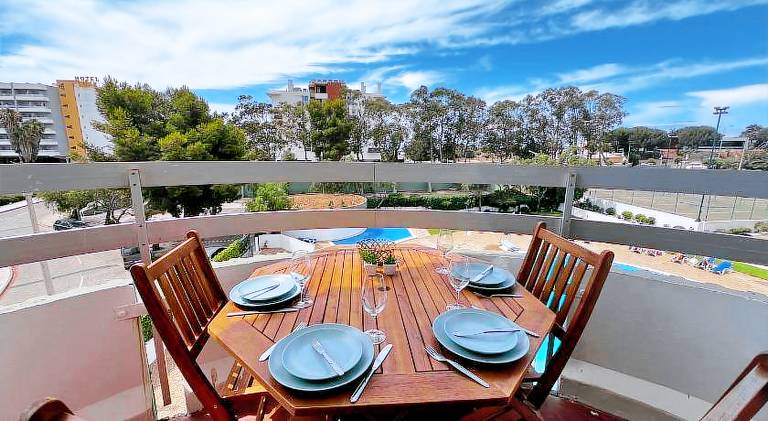 Charming rental apartment with pool | Next to the beach | Pets are welcome in Portimão