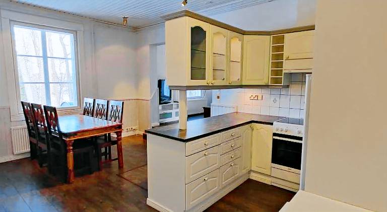 Holiday apartment with 2 rooms for 8 persons in Hameenlinna