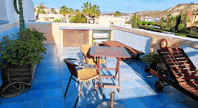 Apartment with terrace & pool — photo 3