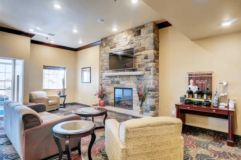 Cobblestone Inn & Suites - Altamont — photo 3