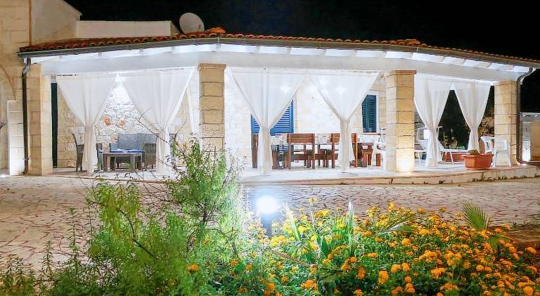 Villa with 2 rooms for 6 persons — photo 2