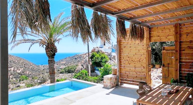 Vacation home with pool in Rethymno