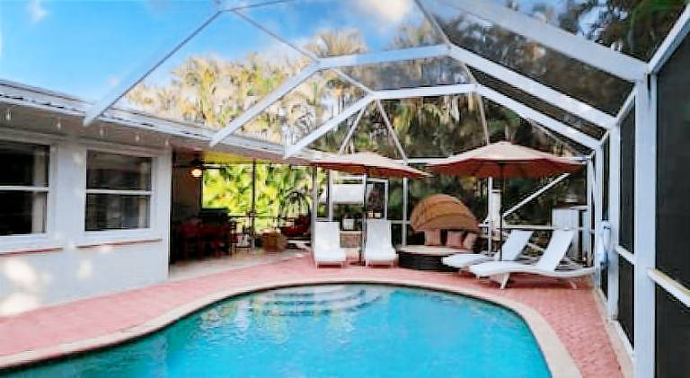 The Utopia Resort Dream Pool BBQ Outdoor Dining — photo 4