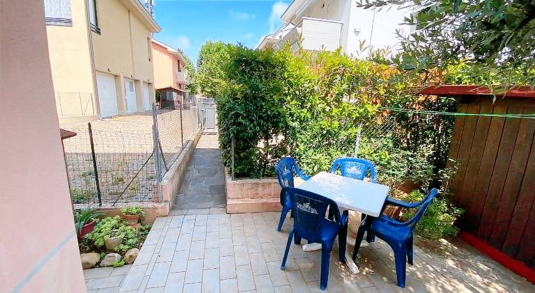 Apartment with 2 rooms for 5 persons — photo 4