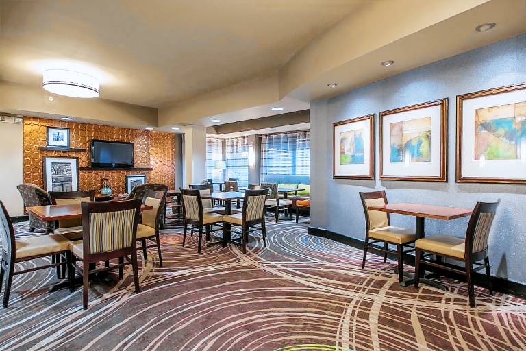 Hampton Inn Atlanta/Newnan — photo 5
