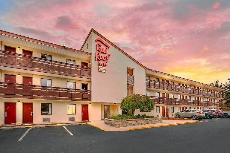 Red Roof Inn Tinton Falls - Jersey Shore in Tinton Falls, NJ