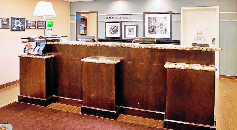 Hampton Inn & Suites St. Cloud — photo 4