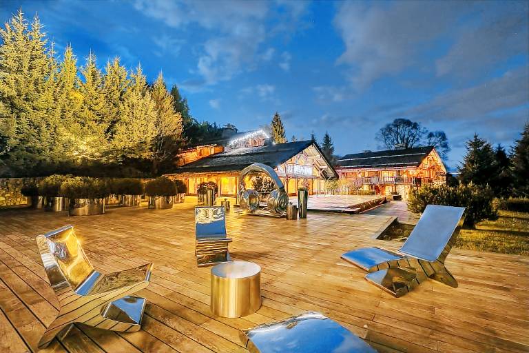Chalet with hot tub, grill & private pool | Mountain view | Suitable for remote work — photo 2