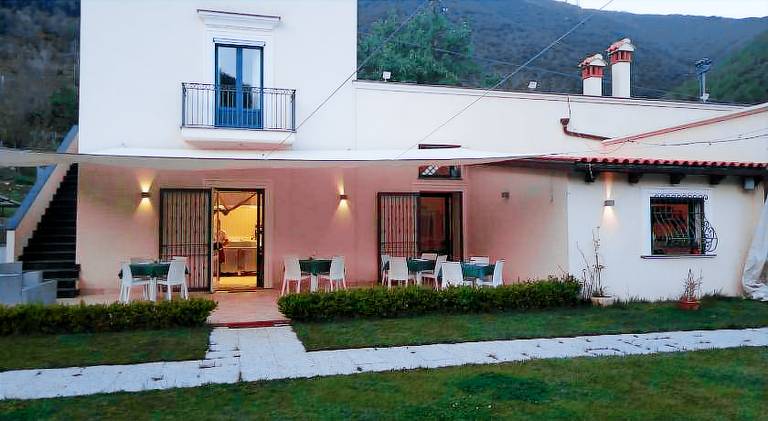 Farm with 1 room for 4 persons in Tramonti